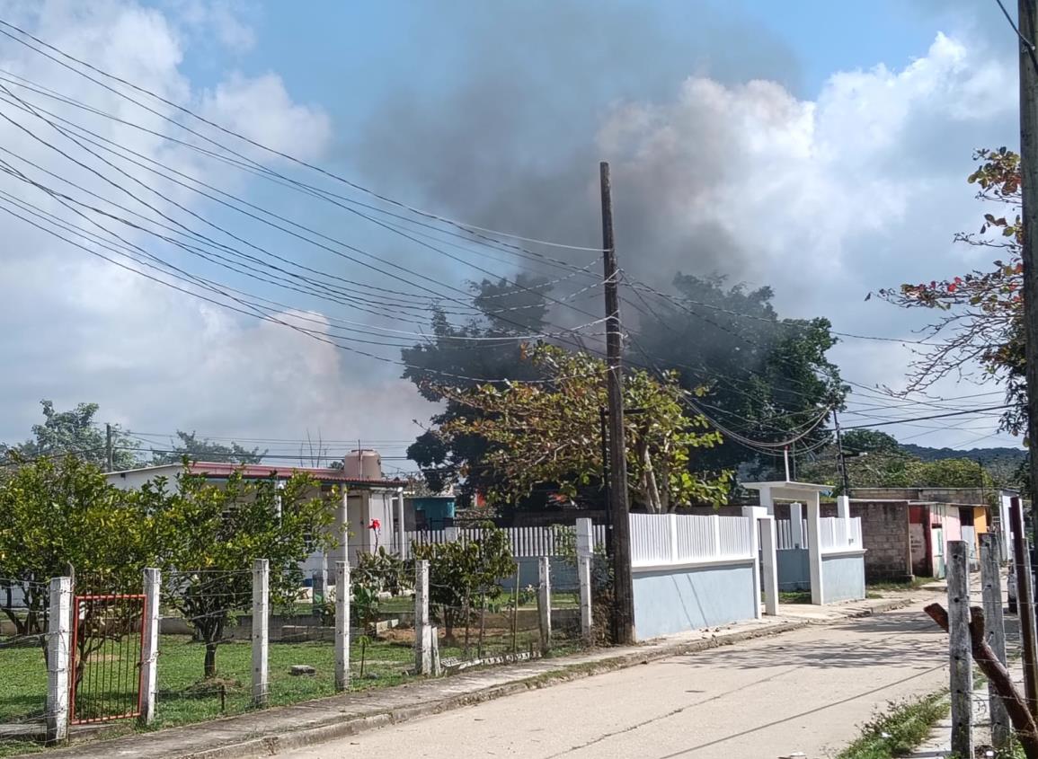Quema de desechos, principal factor de contaminación en Moloacán