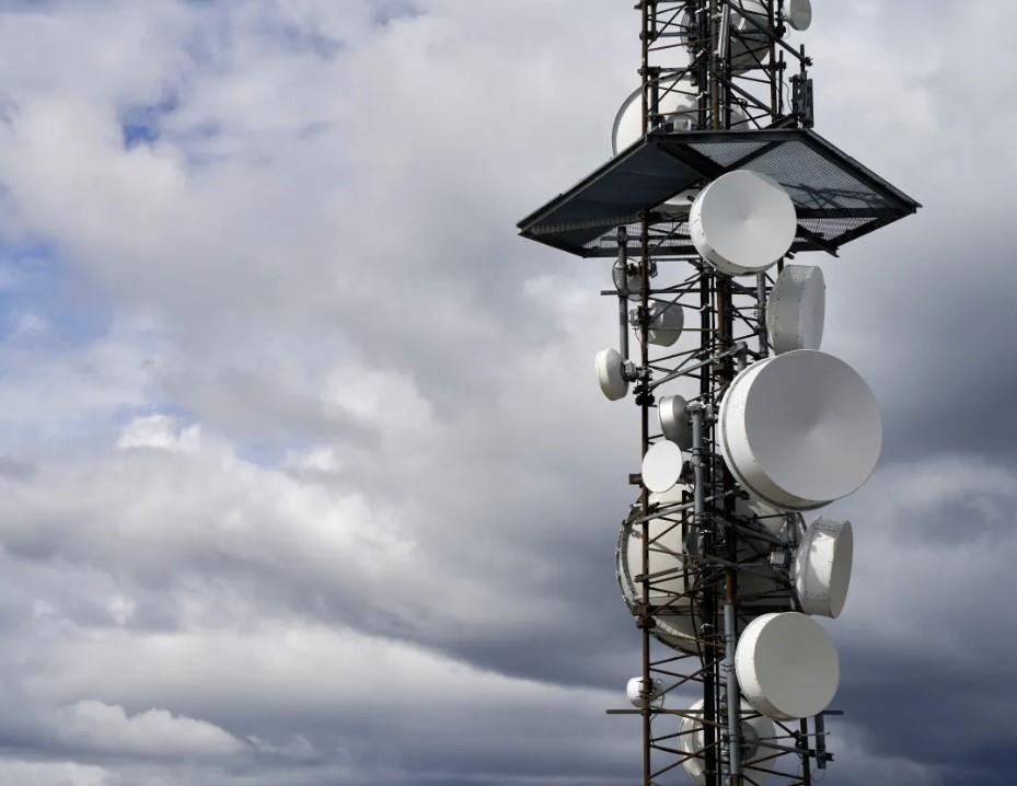 URGE REFORMA A TELECOMUNICACIONES