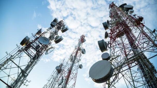 URGE REFORMA A TELECOMUNICACIONES