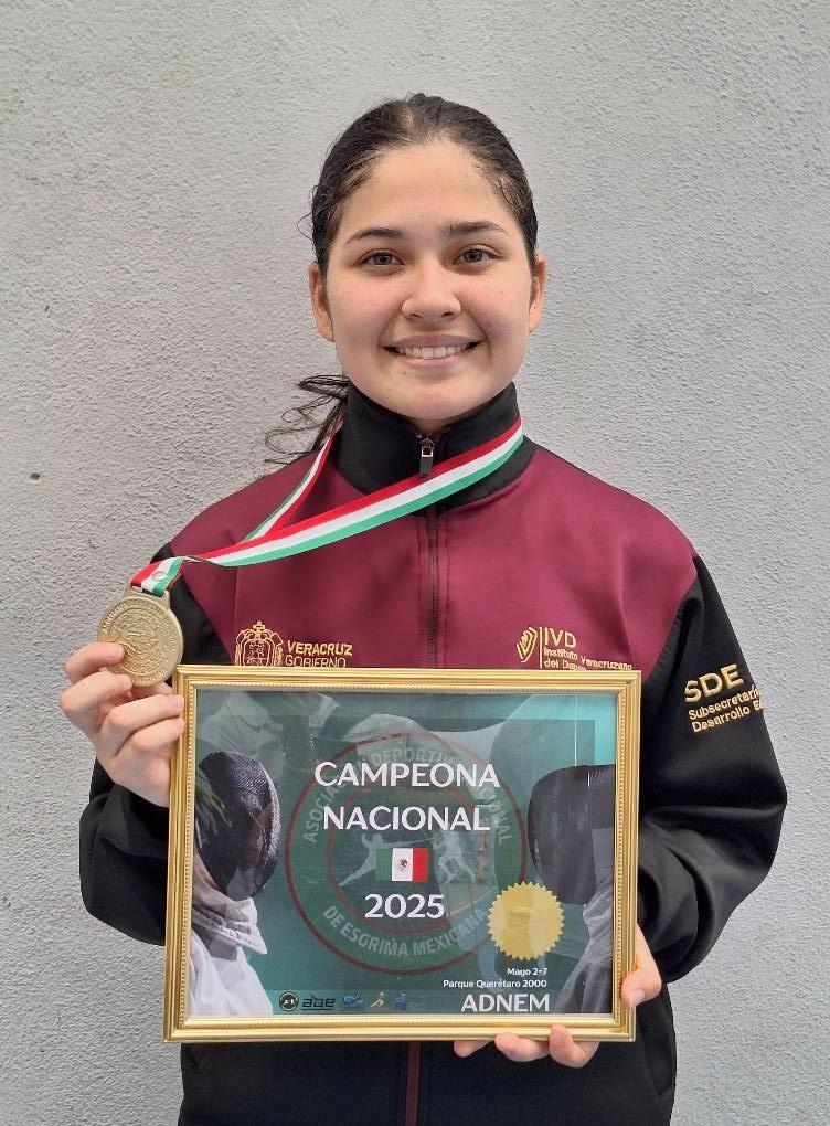 Se baña de oro Andrea Álvarez en esgrima