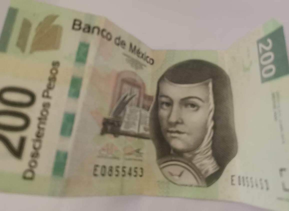 Estafan a comerciantes de billetes falsos de 200 pesos en Nanchital