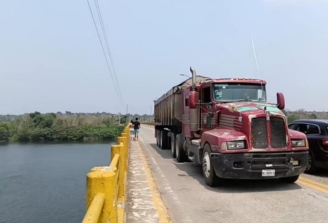 Hombre cae del puente de Gutiérrez Zamora, Veracruz; padecía cáncer en etapa terminal