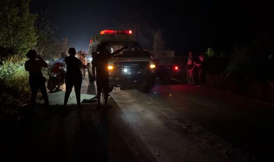 2 motociclistas chocan de frente y uno pierde la vida en Amatitlán