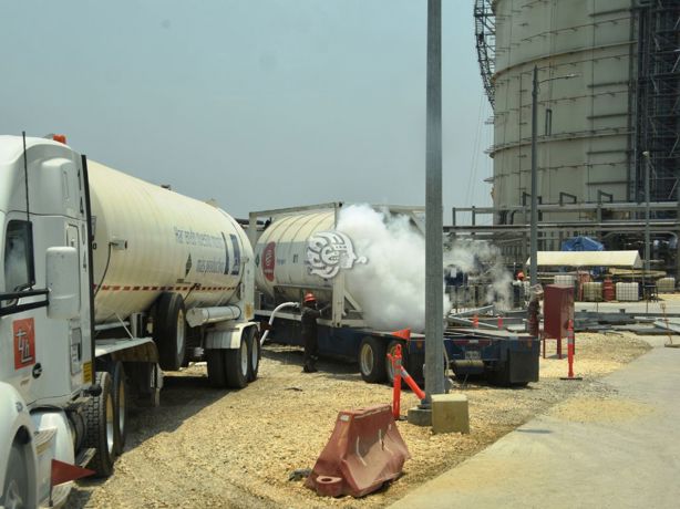 Terminal Química Puerto México, una realidad en Coatzacoalcos; esta cantidad de barriles moverán al día | VIDEO