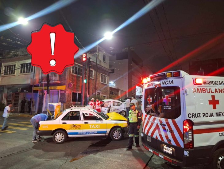 Ebrio conductor provoca accidente en Córdoba; se impactó contra taxi