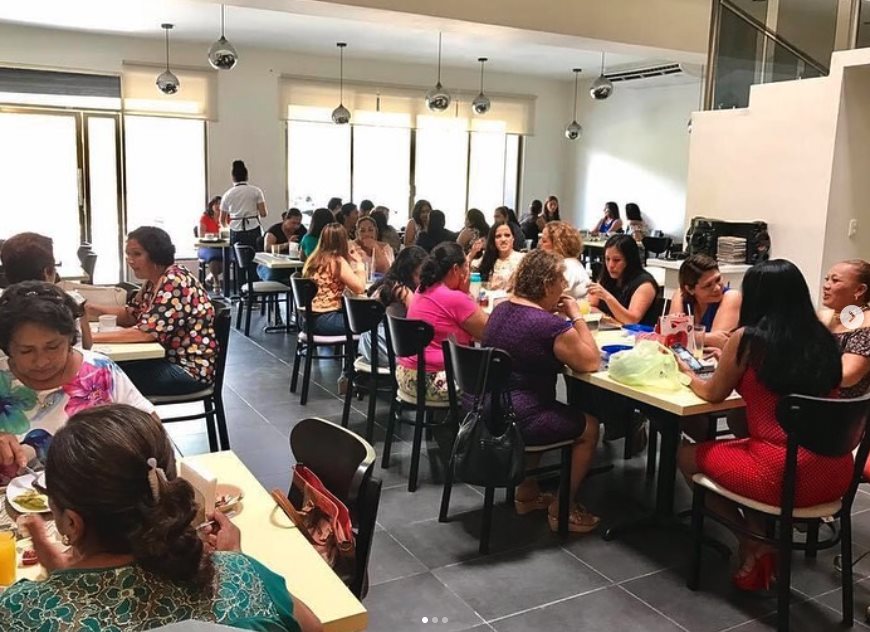 Restauranteros de Agua Dulce se alistan para el 10 de mayo con promociones