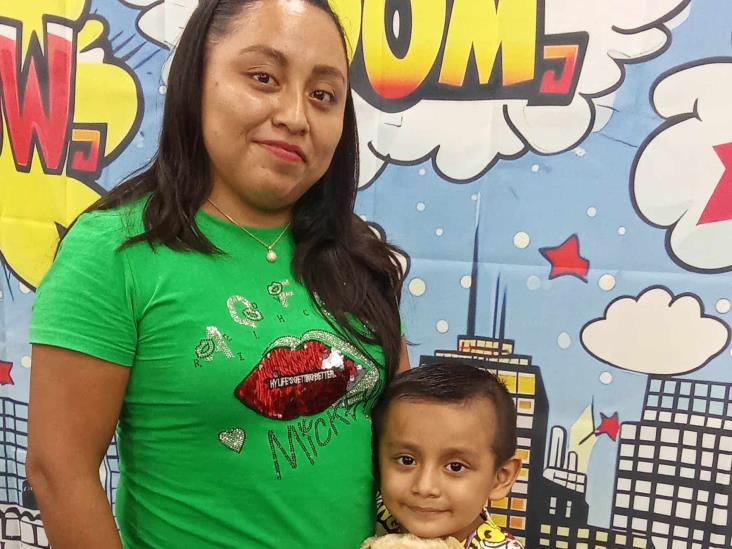 Amanc Veracruz celebra el Día del Niño con pequeños del albergue