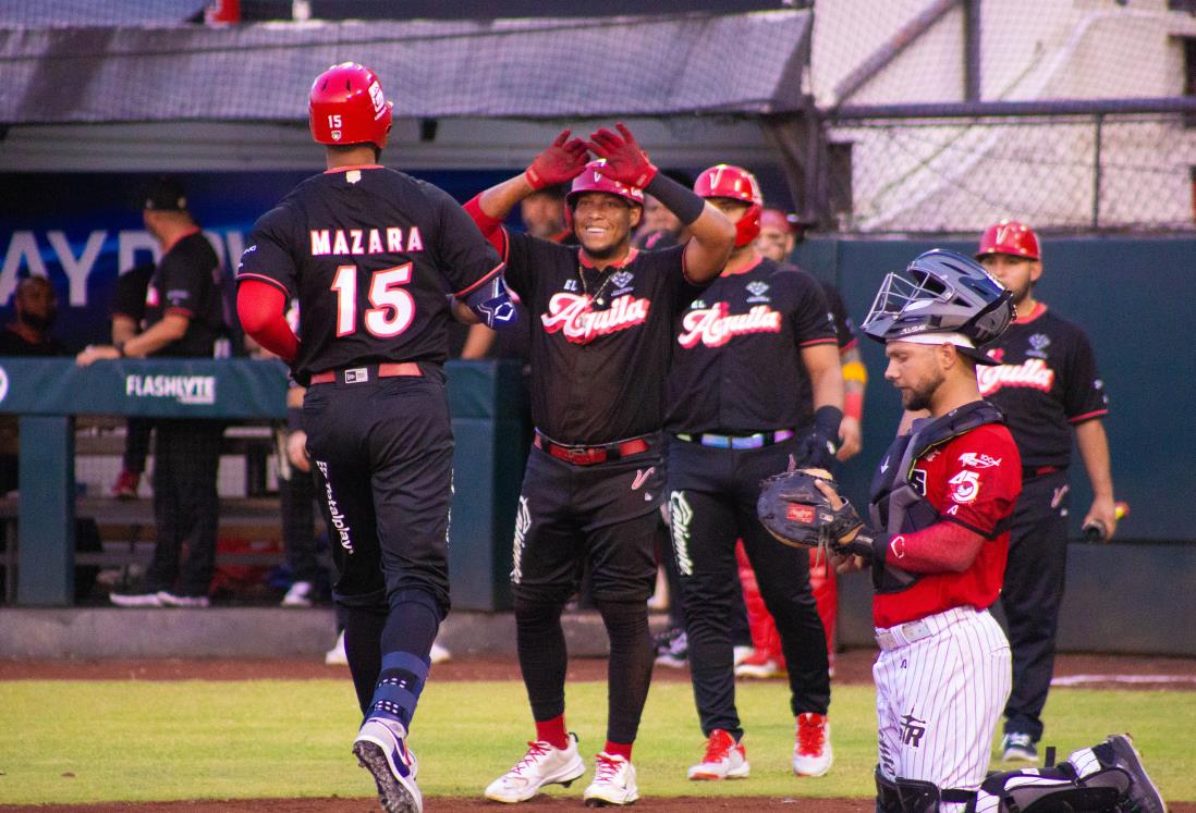 El Águila de Veracruz vence 8-4 a Piratas de Campeche y se lleva serie