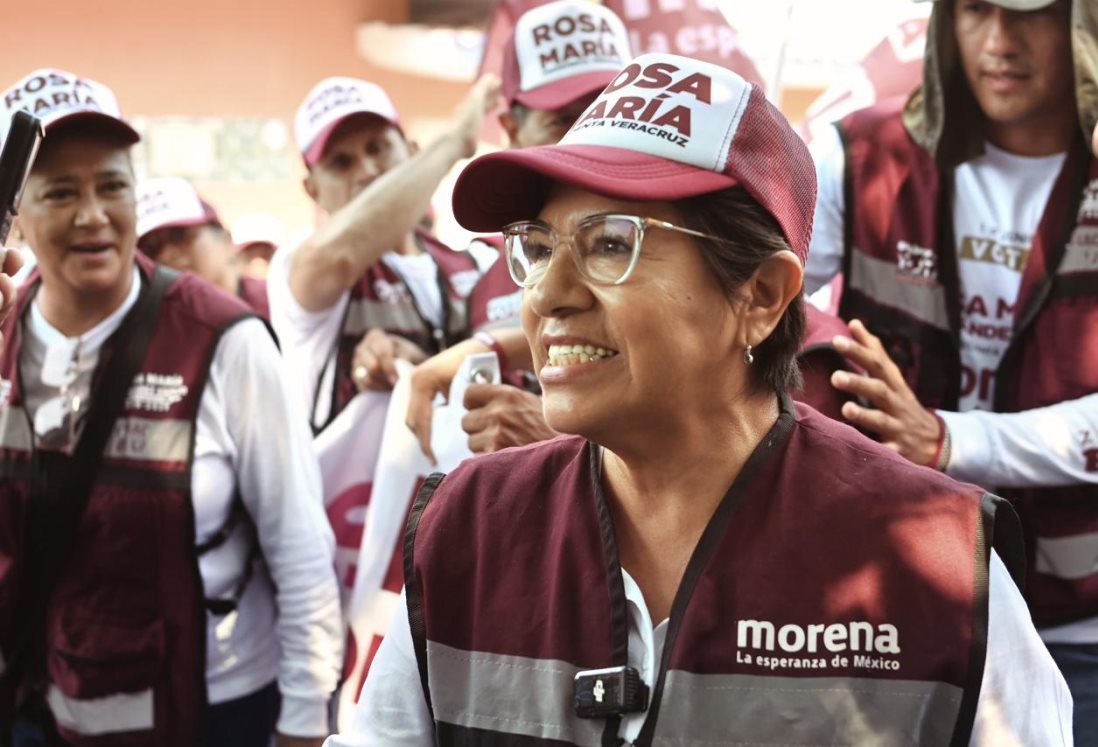 Rosa María Hernández visita la colonia Hidalgo en su campaña por Veracruz
