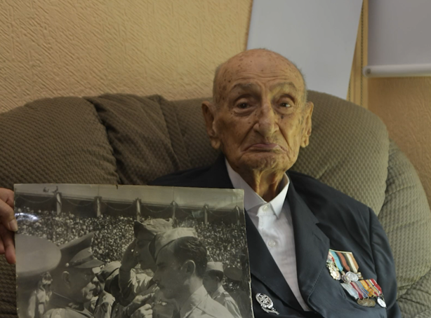 Muere a los 100 años sargento mexicano que participó en la Segunda Guerra Mundial