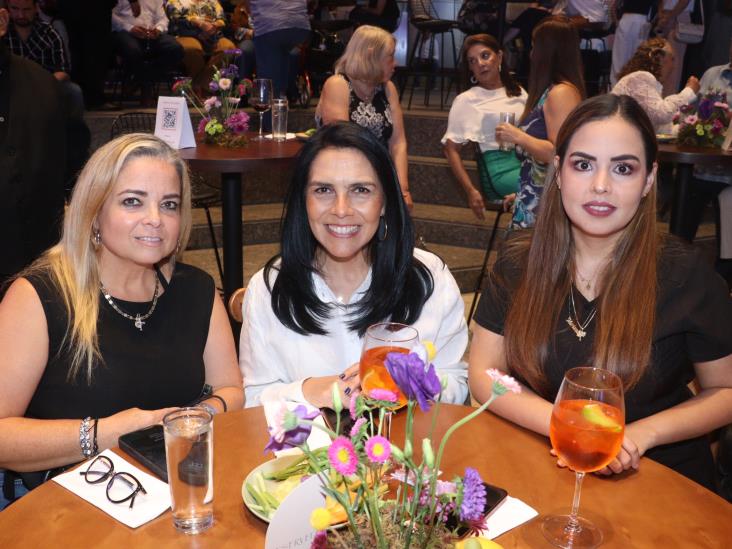 Daniela Gutiérrez de Velasco presentó y firmó sus libros en el Foro Boca 