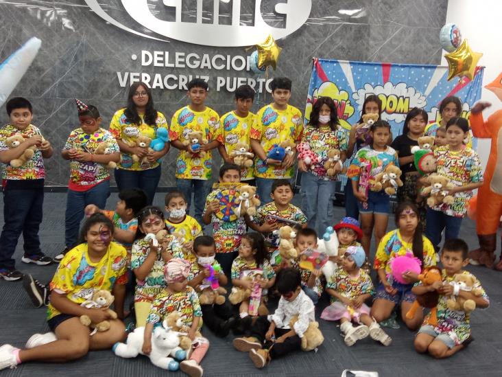 Amanc Veracruz celebra el Día del Niño con pequeños del albergue