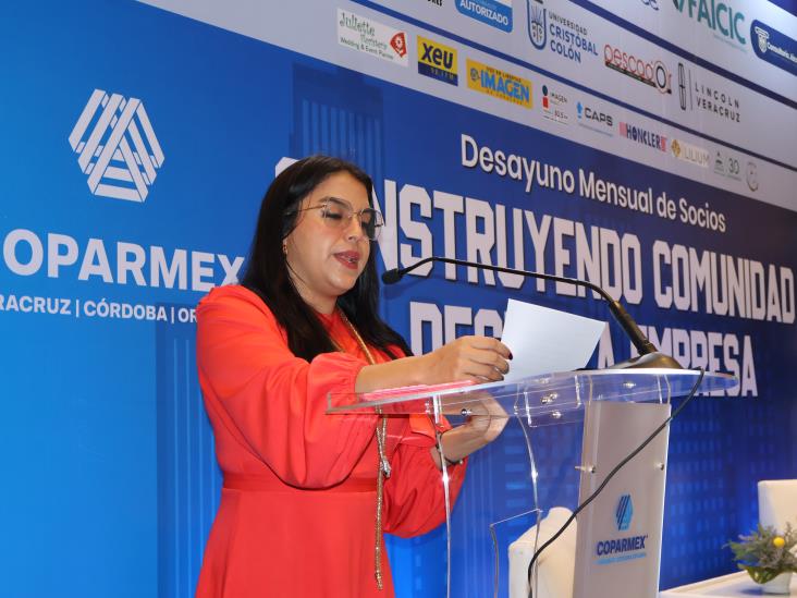 Coparmex Veracruz realiza desayuno mensual de abril