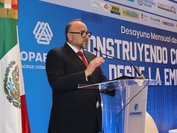 Coparmex Veracruz realiza desayuno mensual de abril