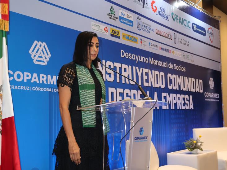 Coparmex Veracruz realiza desayuno mensual de abril