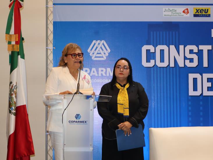 Coparmex Veracruz realiza desayuno mensual de abril