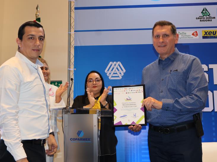 Coparmex Veracruz realiza desayuno mensual de abril