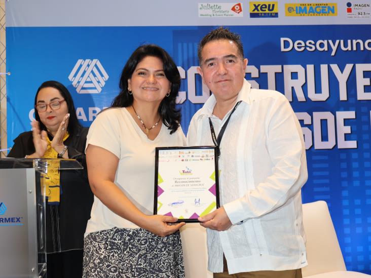 Coparmex Veracruz realiza desayuno mensual de abril