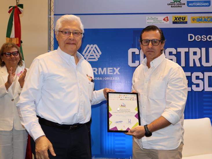 Coparmex Veracruz realiza desayuno mensual de abril