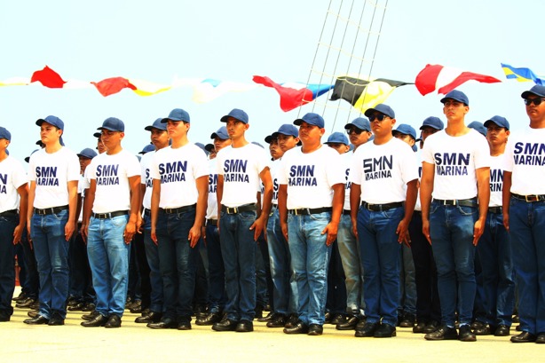 Realizan Jura de Bandera de Marinos en Coatzacoalcos; 284 jóvenes conscriptos efectuaron el juramento | VIDEO