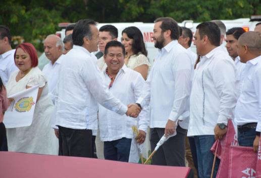 Van contra Jorge Sisniega, protegido de Cuitláhuac García, ante anomalías en Salud