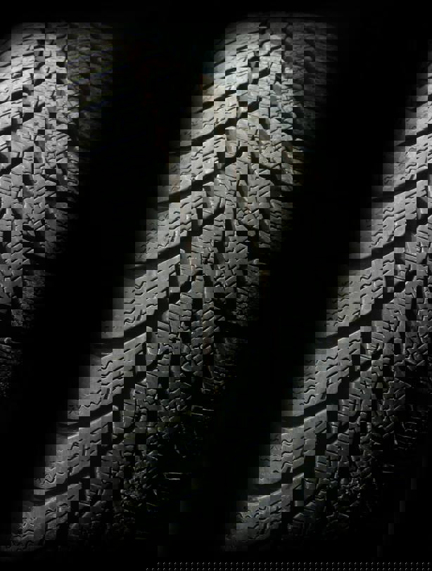 ¿Cómo saber si las llantas de mi auto ya necesitan ser cambiadas? Evita accidentes de tránsito