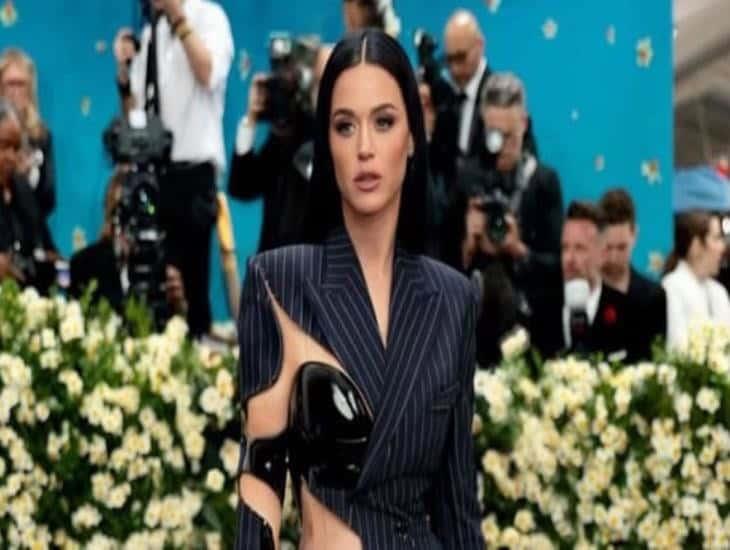 Estaba con mi mamá: Katy Perry revela imágenes con Inteligencia Artificial en la Met Gala 2025