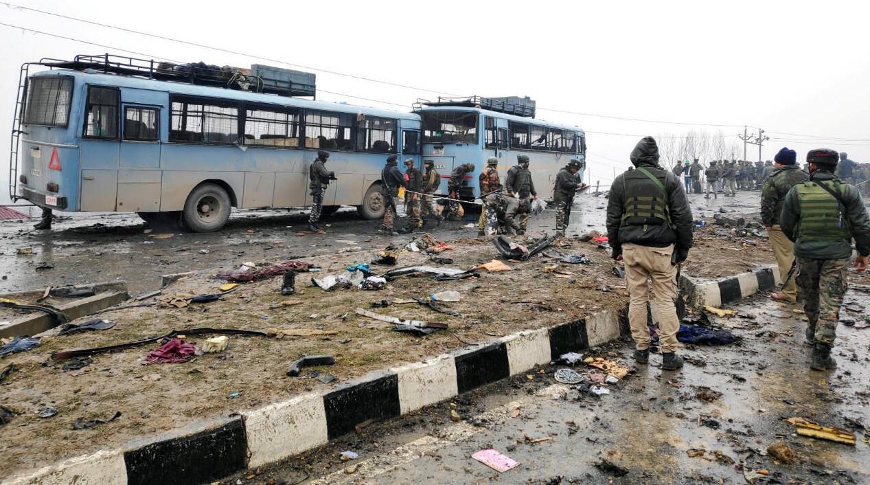 India ataca con misiles a Pakistán en represalia por acto terrorista