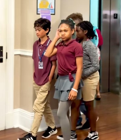 Jarochos sorprenden a niños en escuela de Nueva Orleans | VIDEO