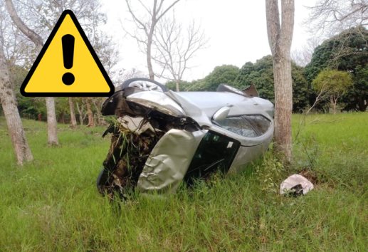 ¡Termina volcado! Aparatoso accidente en la carretera Colipa–Yecuatla