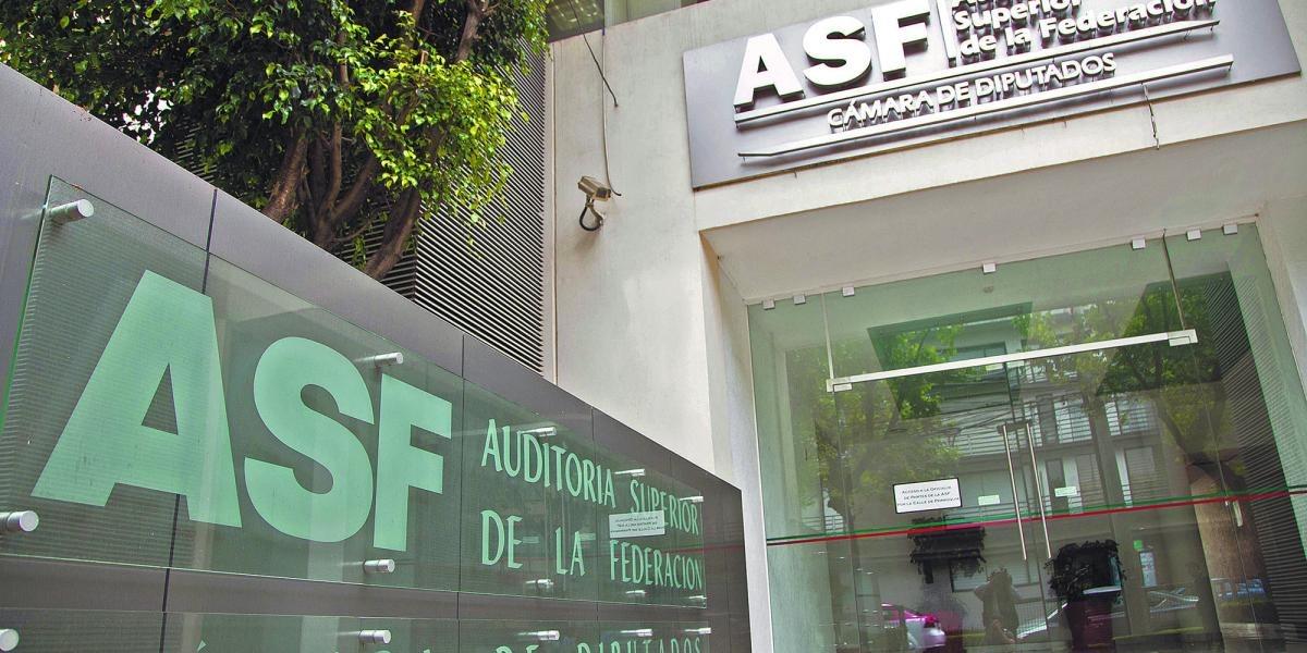 Auditorías y denuncias ante FGR por observaciones en Salud