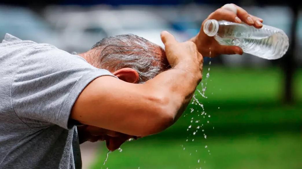 El calor en Veracruz puede provocar desde deshidratación hasta problemas del estómago