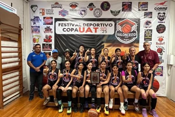 Brilla Delfines Girls Tuxpan en el basquetbol