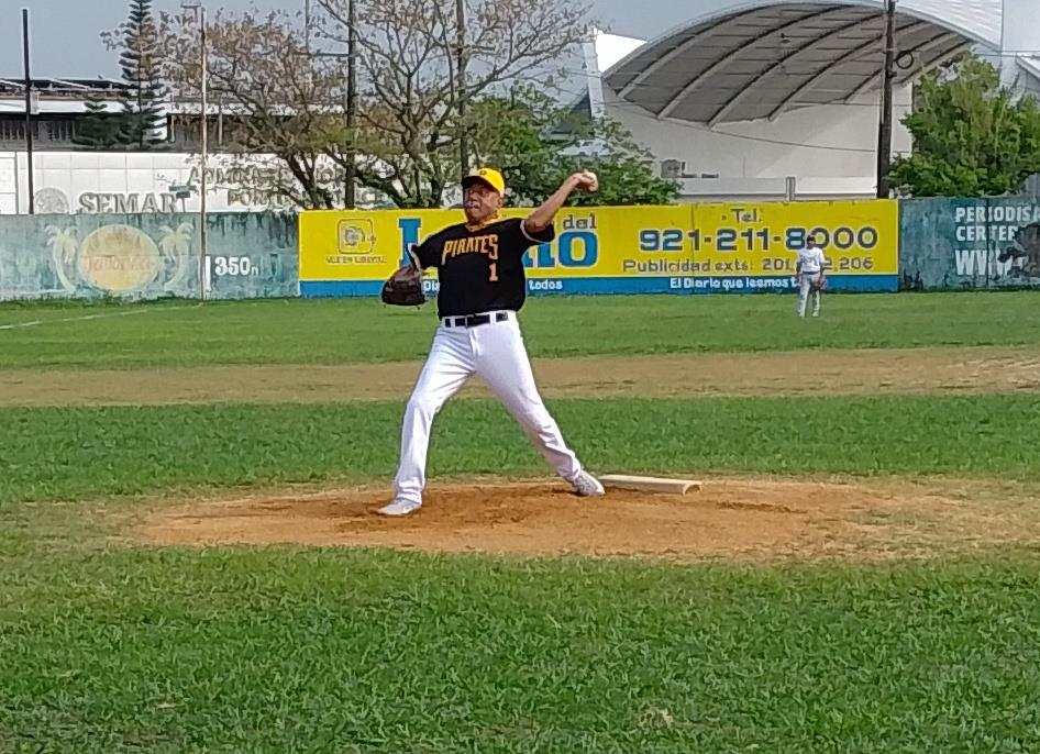Jubilados Suterm peligra ante el campeón en beisbol de Veteranos