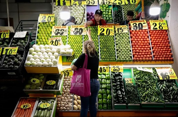 Acelera la inflación en México, llega a 3.93% en abril