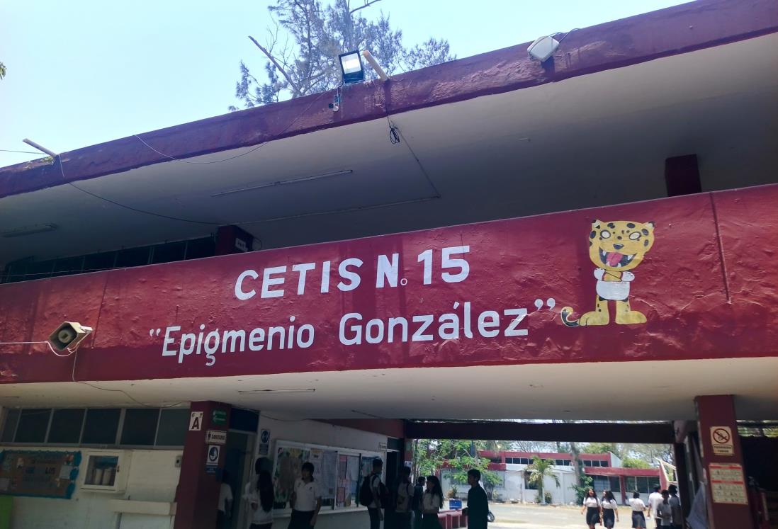 Denuncian presunto intento de secuestro a estudiante del CETIS 15, en Veracruz