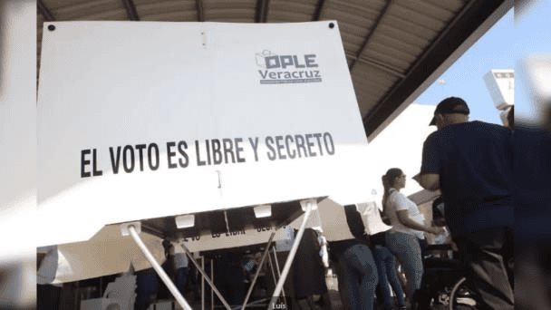 Sustituciones de candidatos en Veracruz