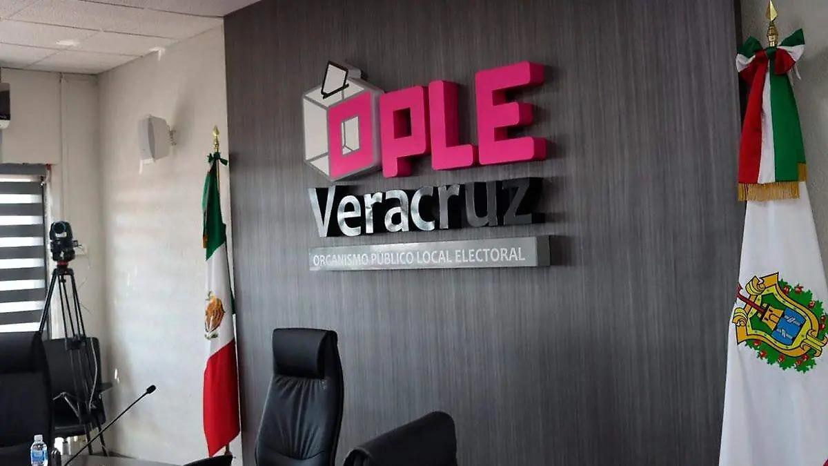 Sustituciones de candidatos en Veracruz