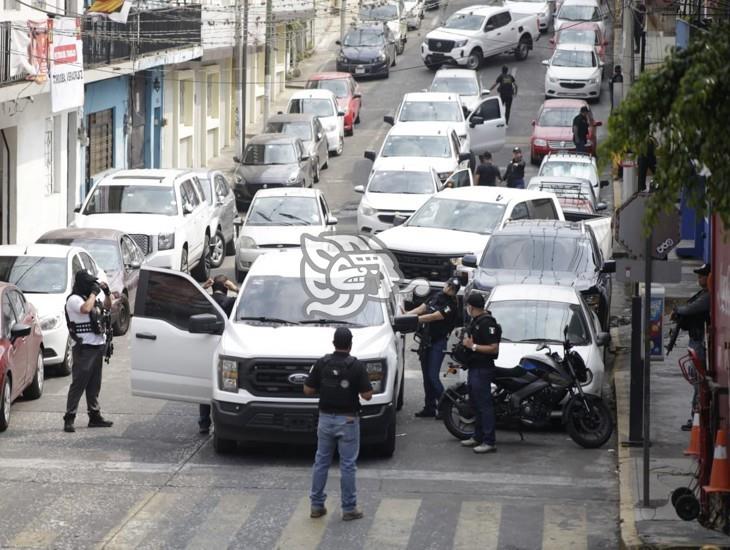 Fuerzas del orden realizan dos cateos en la colonia Centro, de Córdoba