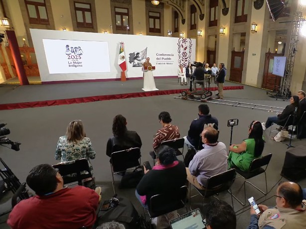 Claudia Sheinbaum invitará a México al papa León XIV