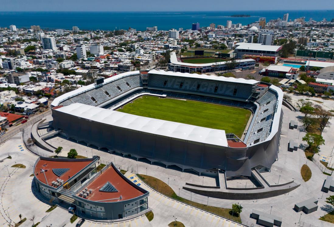 Revelan que habrá cuadrangular internacional de futbol en estreno del Luis Pirata Fuente