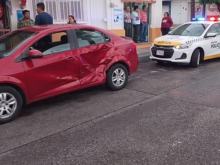 Se registra fuerte accidente en colonia de Orizaba