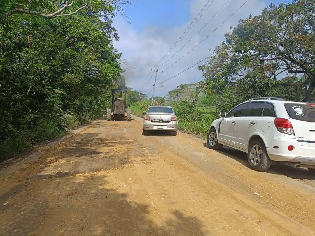 En Moloacán claman que candidatos a alcaldía mejoren la carretera Nanchital-Las Choapas
