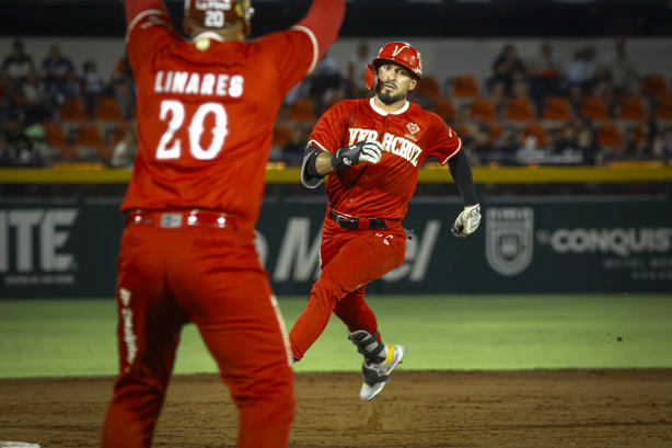El Águila de Veracruz cae 6-5 ante los Leones de Yucatán