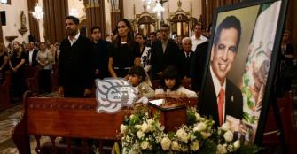 Realizan misa en la Catedral de Xalapa en memoria del exgobernador Fidel Herrera (+Video)