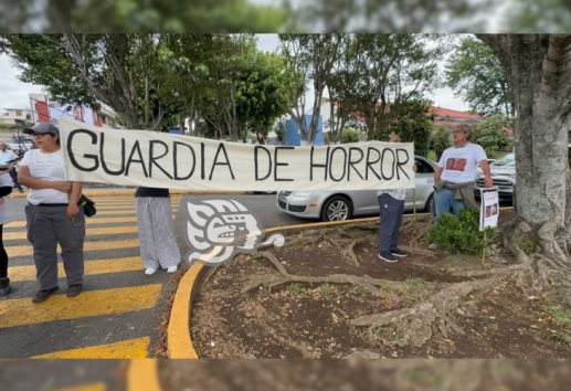 Protestan contra homenaje al exgobernador Fidel Herrera en el Congreso (+Video)