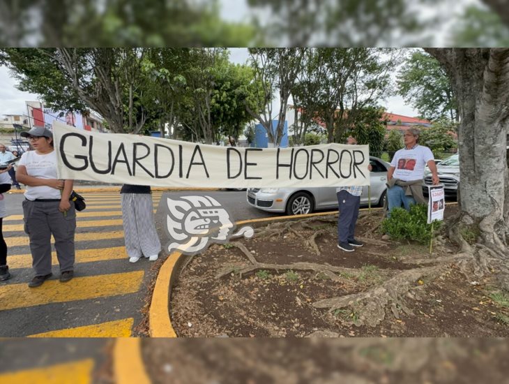 Protestan contra homenaje al exgobernador Fidel Herrera en el Congreso (+Video)