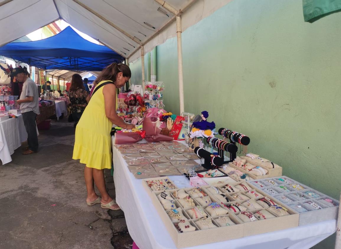 Comerciantes de Nanchital reportan repunte en ventas durante Día de las Madres