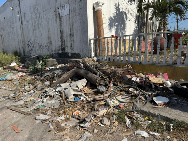 Vecinos de colonia Astilleros denuncian acumulación de basura