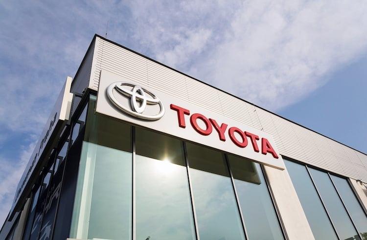 Toyota asegura que aranceles de Trump le costarán mil 300 mdd